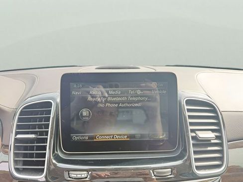 Used 2018 Mercedes-Benz GLS 450 4MATIC image 21
