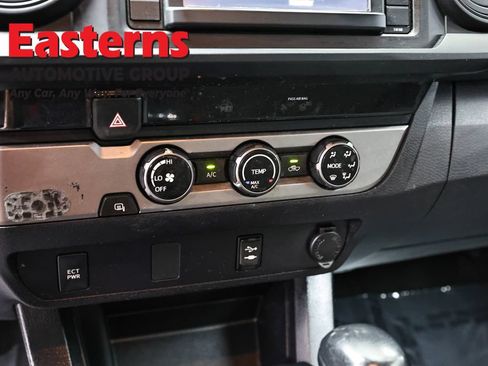 Used 2018 Toyota Tacoma SR RWD image 20