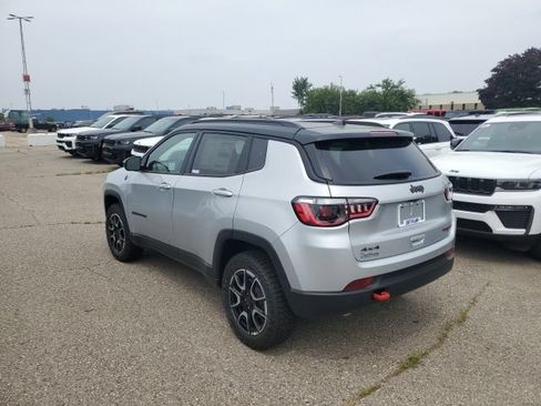 New 2026 Jeep Compass Trailhawk w/ Sun, Sound & Navigation Group AWD/4WD image 2