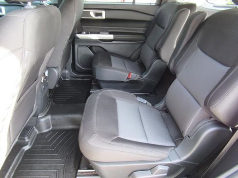 Used 2022 Ford Explorer XLT w/ Class IV Trailer Tow Package image 26