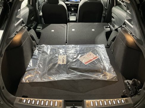 Used 2026 Nissan Kicks SV w/ SV Premium Package image 39