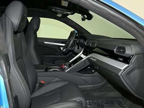 Used 2022 Lamborghini Urus image 16