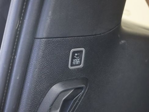 Used 2022 Jeep Grand Wagoneer Series III w/ Rear Seat Video Group 1 image 48