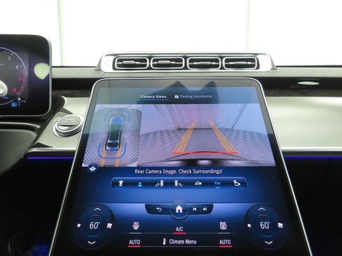 Used 2022 Mercedes-Benz S 500 4MATIC image 16