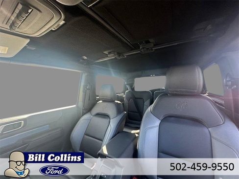 New 2024 Ford Bronco Black Diamond w/ Sasquatch Package image 12