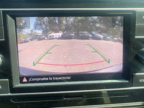 Used 2020 Volkswagen Golf 4-Door image 22