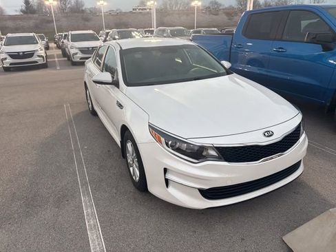 Used 2016 Kia Optima LX image 2