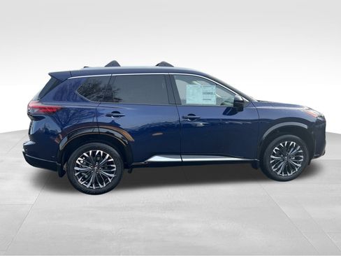 New 2026 Nissan Rogue Platinum image 11