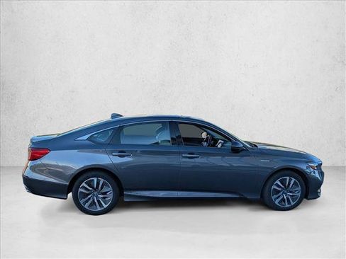 Used 2018 Honda Accord Touring image 7