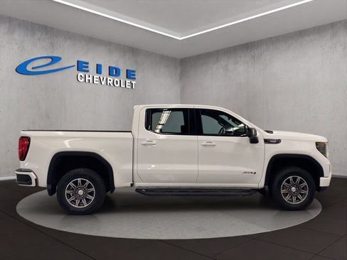 Used 2024 GMC Sierra 1500 AT4 w/ Technology Package AWD/4WD image 16