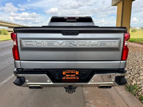 Used 2019 Chevrolet Silverado 1500 LTZ w/ LTZ Plus Package AWD/4WD image 4