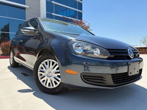 Used 2013 Volkswagen Golf 4-Door FWD image 26