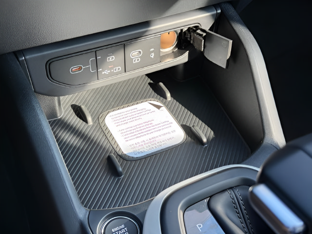 New 2026 Kia K4 GT-Line w/ GT-Line Premium Package FWD image 13