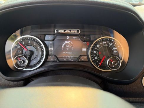 Used 2019 RAM 1500 Laramie AWD/4WD image 16