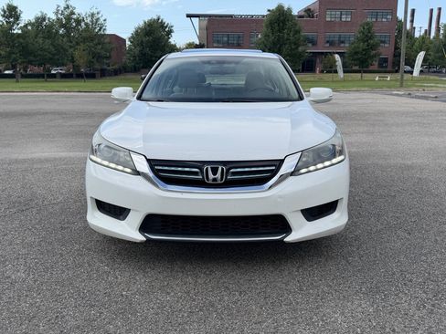 Used 2015 Honda Accord EX-L image 2