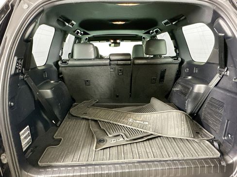 Used 2022 Lexus GX 460 Luxury w/ Accessory Package AWD/4WD image 34