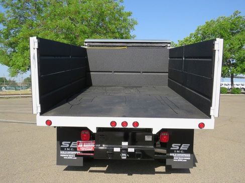 New 2023 RAM 5500 Tradesman w/ Chrome Appearance Group image 27