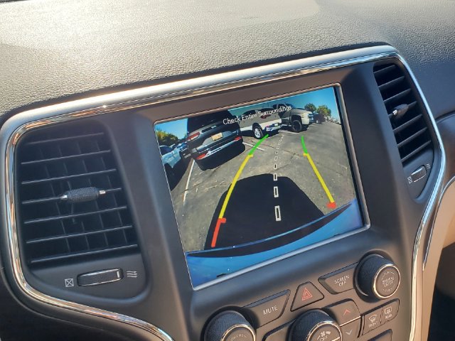 Used 2018 Jeep Grand Cherokee Limited AWD/4WD image 12