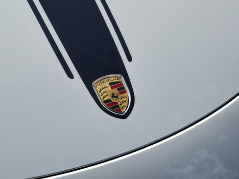 Used 2024 Porsche 718 Cayman image 31