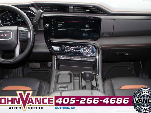 Used 2024 GMC Sierra 2500 AT4 w/ AT4 Premium Plus Package AWD/4WD image 35