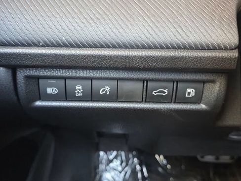 Used 2025 Toyota Camry SE w/ Convenience Package FWD image 24