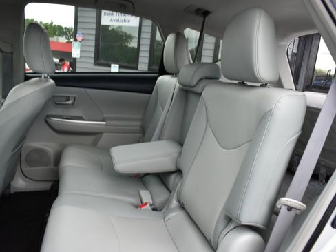 Used 2012 Toyota Prius V Five FWD image 28