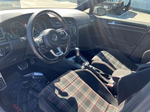 Used 2016 Volkswagen GTI S image 12