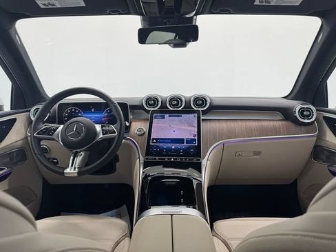 Certified 2026 Mercedes-Benz GLC 300 image 7