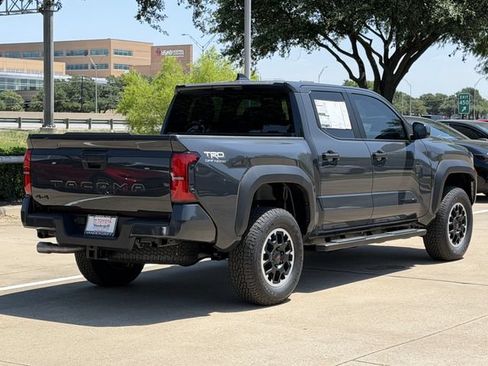 New 2026 Toyota Tacoma TRD Off-Road AWD/4WD image 4
