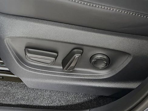 New 2026 Toyota Crown Signia AWD/4WD image 13