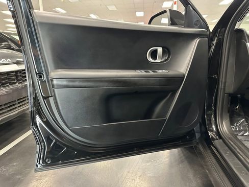 Used 2023 Hyundai Ioniq 5 SE image 13