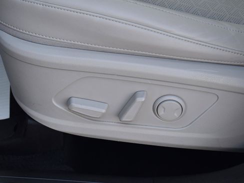 Used 2023 Kia Sorento SX AWD/4WD image 25