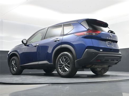 Used 2021 Nissan Rogue S image 21