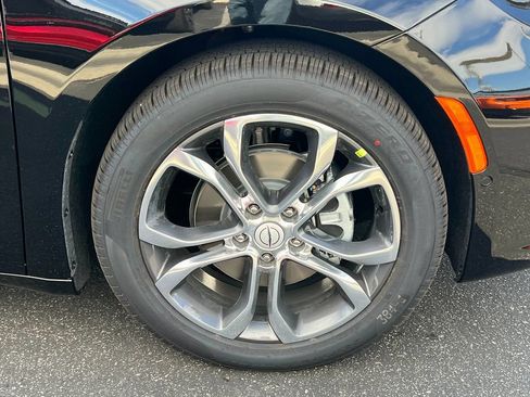 New 2026 Chrysler Pacifica Pinnacle FWD image 10