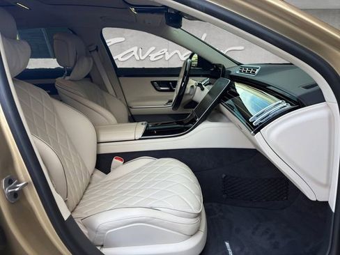 Used 2025 Mercedes-Benz S 580e 4MATIC Sedan image 24