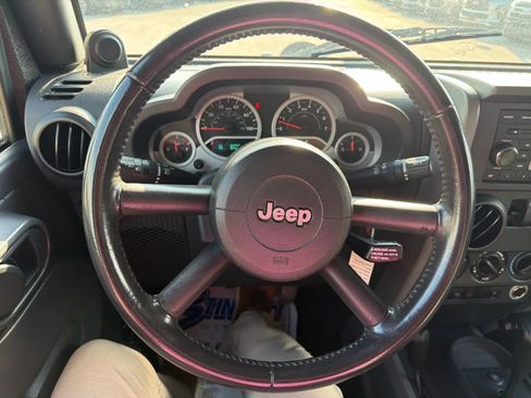 Used 2007 Jeep Wrangler Rubicon w/ Dual Top Group AWD/4WD image 15
