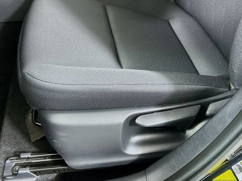 Certified 2025 Toyota Corolla LE FWD image 19