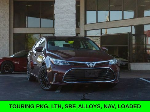 Used 2017 Toyota Avalon Touring image 1