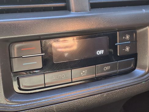 Used 2021 Volkswagen Atlas SE image 10