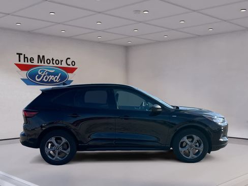 Used 2024 Ford Escape ST-Line w/ Tech Pack #1 image 4