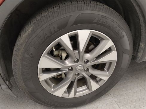 Used 2018 Nissan Murano S FWD image 31