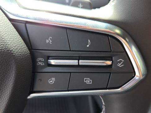 New 2026 Chevrolet Traverse LT w/ Midnight/Sport Edition FWD image 25