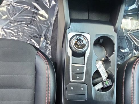 Used 2022 Ford Escape SEL w/ SEL Stealth AWD Package image 19