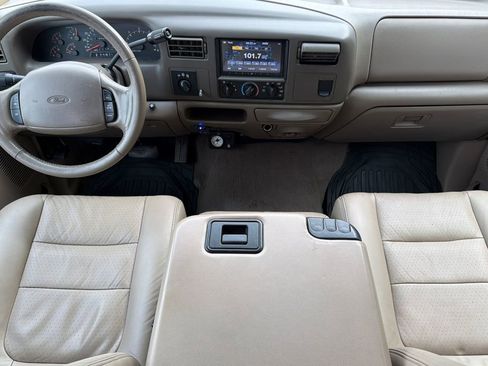 Used 2001 Ford F350 Lariat image 12