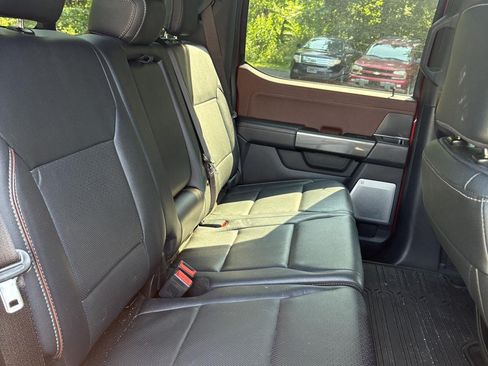 Used 2022 Ford F150 Lariat w/ Equipment Group 502A High AWD/4WD image 13