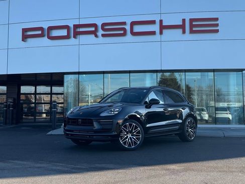 New 2026 Porsche Macan image 1