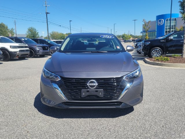 Used 2025 Nissan Sentra SV FWD image 2