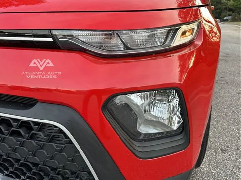 Used 2022 Kia Soul LX w/ Technology Package image 10