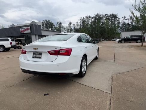 Used 2024 Chevrolet Malibu LT FWD image 9