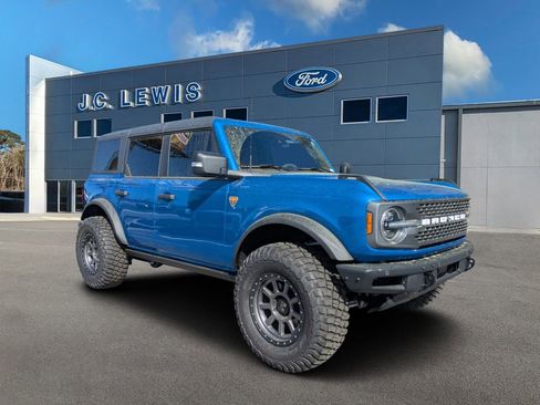 New 2025 Ford Bronco Badlands AWD/4WD image 1
